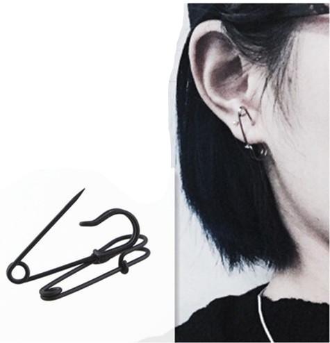 Safety Pin Puncture Earring