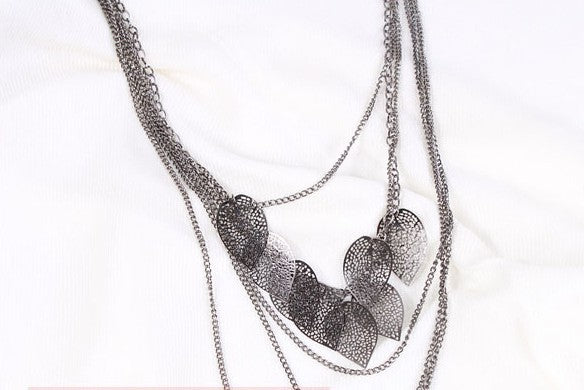 Classy Leaf Necklace